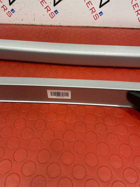 Nissan Navara D23 Mk3 Double Cab ROOF BAR RAILS SLIVER (PAIR) 2015-2021 P/N 731544JG2A