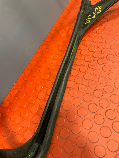 Citroen Berlingo/Peugeot Partner FRONT DOOR WINDOW RUBBER SEAL DRIVER'S SIDE O/S (w/ cut see photos) 2016 P/N 9680390780