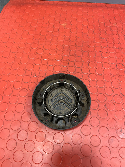 Citreon Berlingo WHEEL CENTRE CAP HUB CAP 2019-2024 P/N 9808342077