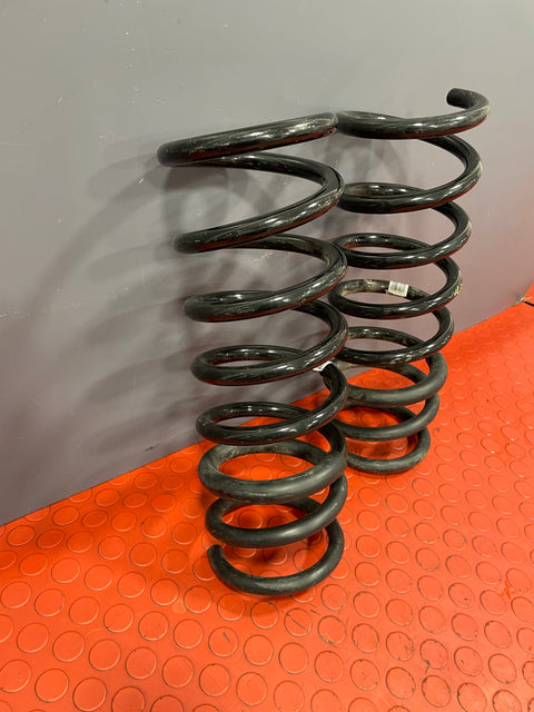 Citroen Berlingo/Peugeot Partner/Vauxhall Combo/Toyota Proace City REAR COIL SPRING PAIR 2019-2024 P/N 9824534080 - 1