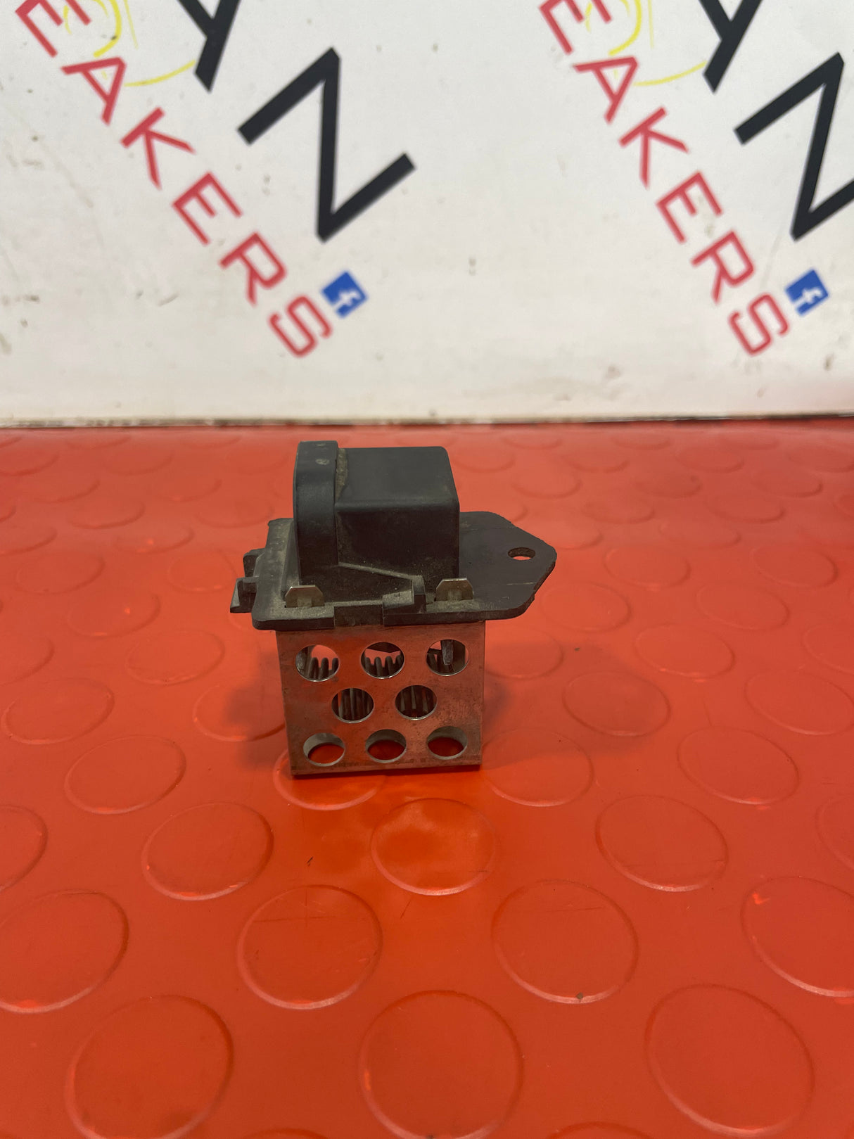 Renault Kangoo HEATER FAN RESISTOR P/N 8200045082