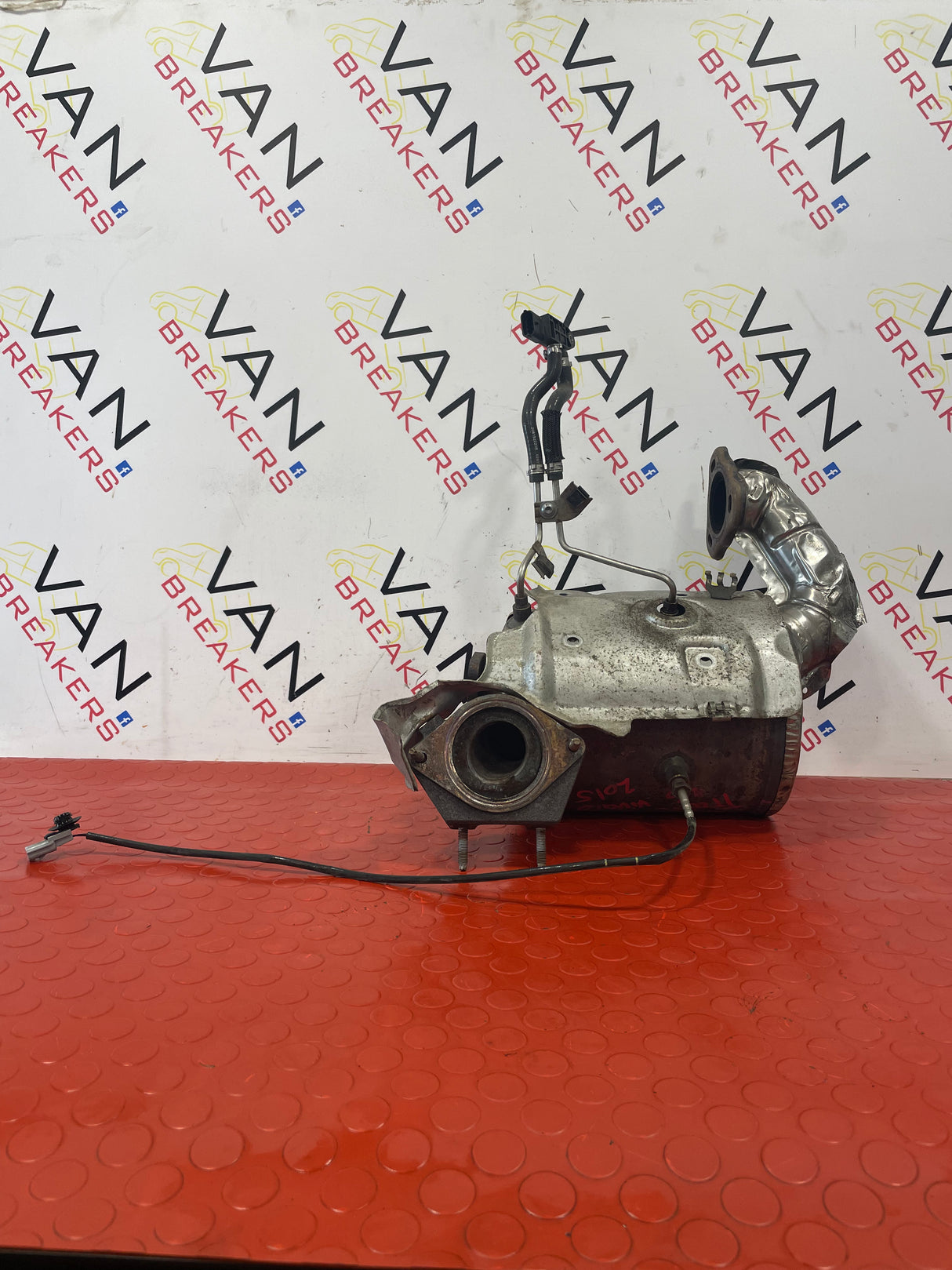 Renault Trafic/ Vauxhall Vivaro 1.6 CATALYTIC CONVERTER DPF 2014-2017 P/N 1057582X