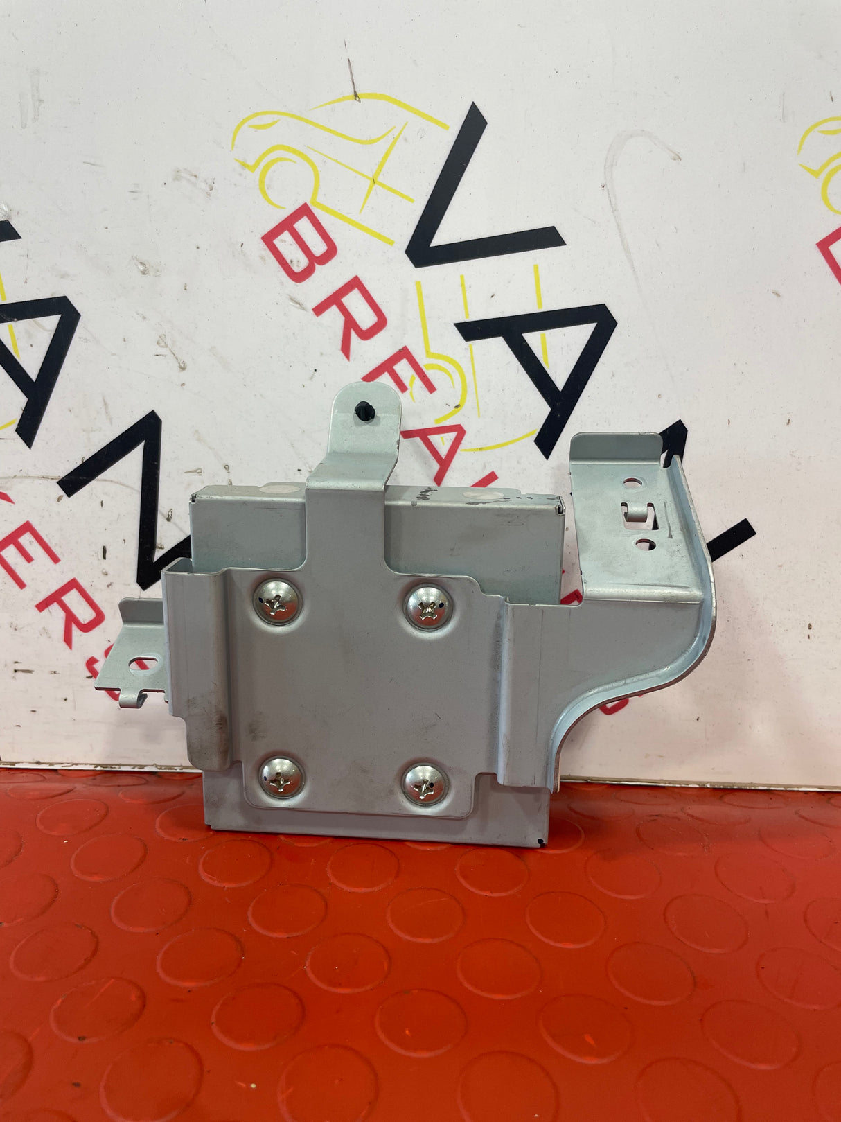 Nissan Navara CAMERA CONTROL UNIT 2018 P/N 284A15JU0B