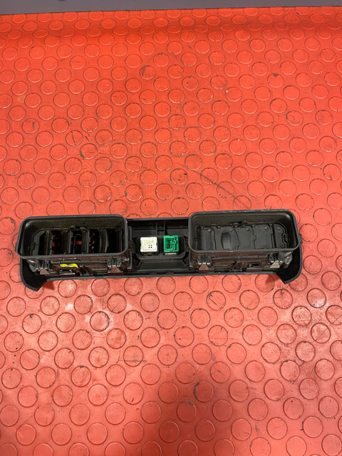 Peugeot Partner/Citroen Berlingo HAZARD & DOOR LOCKING SWITCH w/ AIR VENTS 2019-2023 P/N GEO04662020