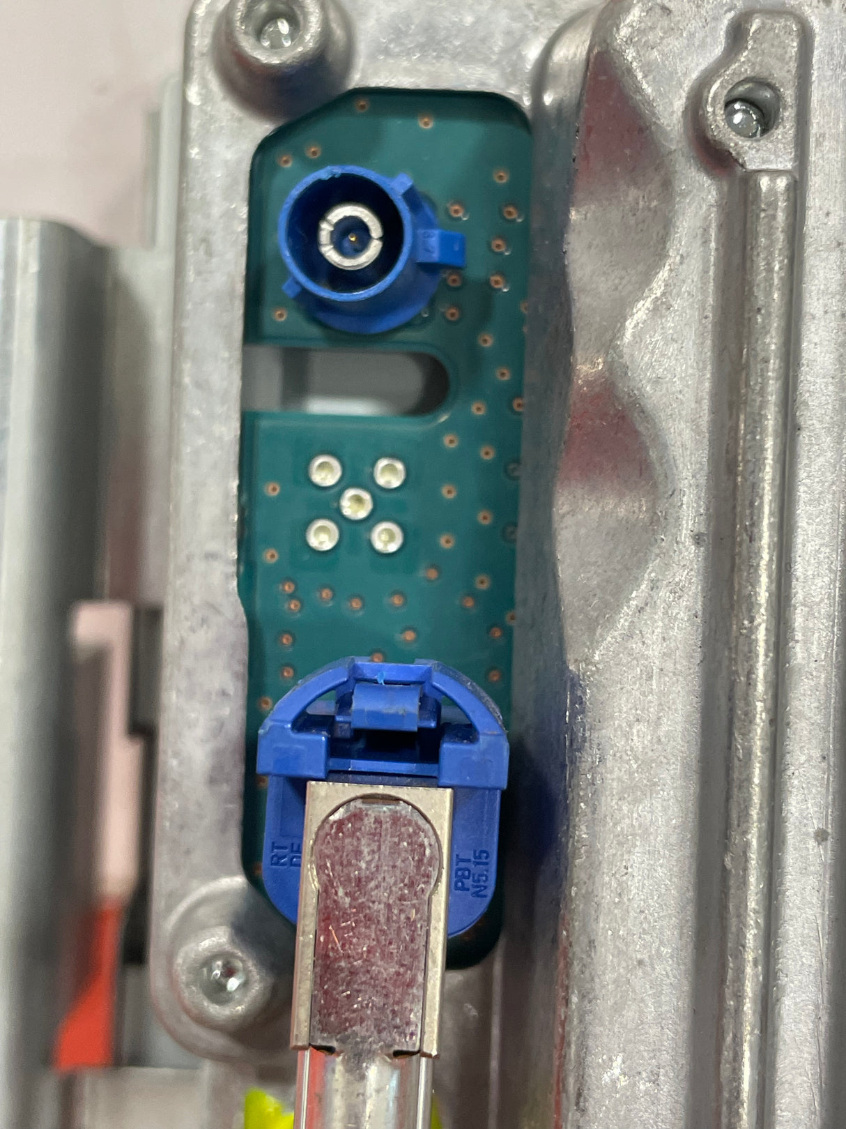 Ford Ranger GPS NAVIGATION CONTROL UNIT 2022 (SMALL MARK ON SCREEN. SEE PICTURES) RADIO P/N MB3T14G370MGC