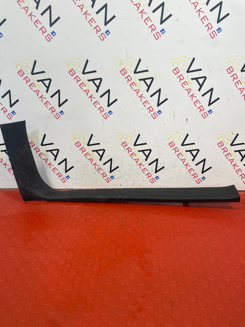 Nissan Navara D/S FRONT KICK PLATE P/N 2015-2024 769B44KJ0A