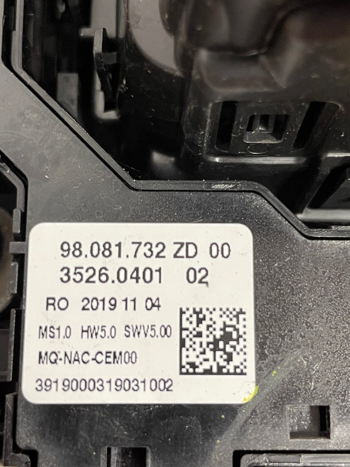 Citroen Dispatch/Peugeot Expert/Vauxhall Vivaro/Toyota Proace MULTI FUNCTION RADIO AUDIO AND SAT NAV DISPLAY WITH SURROUND AND HEAD UNIT 2016-2024 P/N 9831665880 9834032980