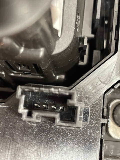 Citroen Dispatch/Peugeot Expert/Vauxhall Vivaro/Toyota Proace MULTI FUNCTION RADIO AUDIO AND SAT NAV DISPLAY WITH SURROUND AND HEAD UNIT 2016-2024 P/N 9831665880 9834032980