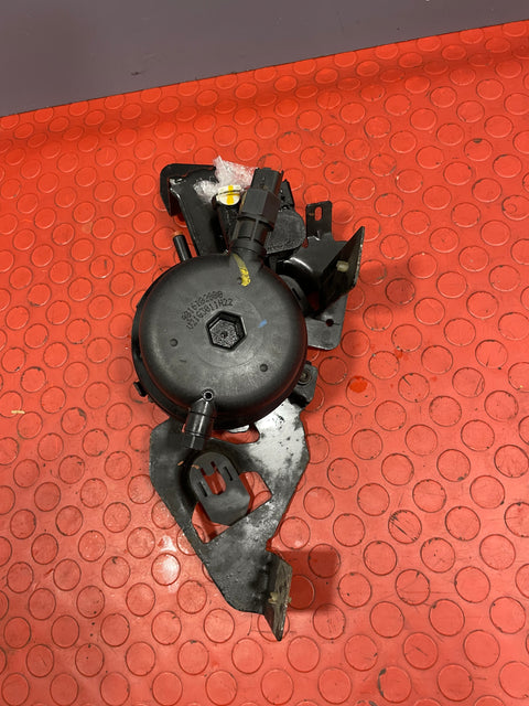 Citroen Berlingo/Peugeot Partner/Vauxhall Combo/Toyota Proace City FUEL FILTER HOUSING 1.5 2019-2024 P/N 9816182880-1