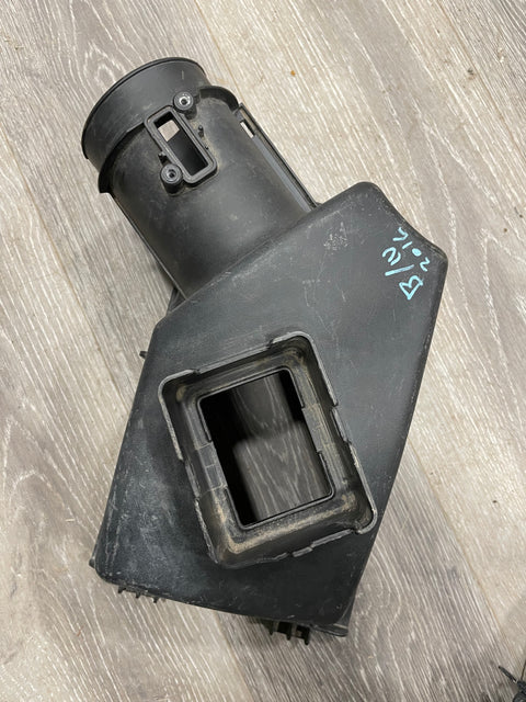 Ford Transit MK8 AIR FILTER BOX LID NO MAF SENSOR (DAMAGED SEE PICS) P/N BK319600BH