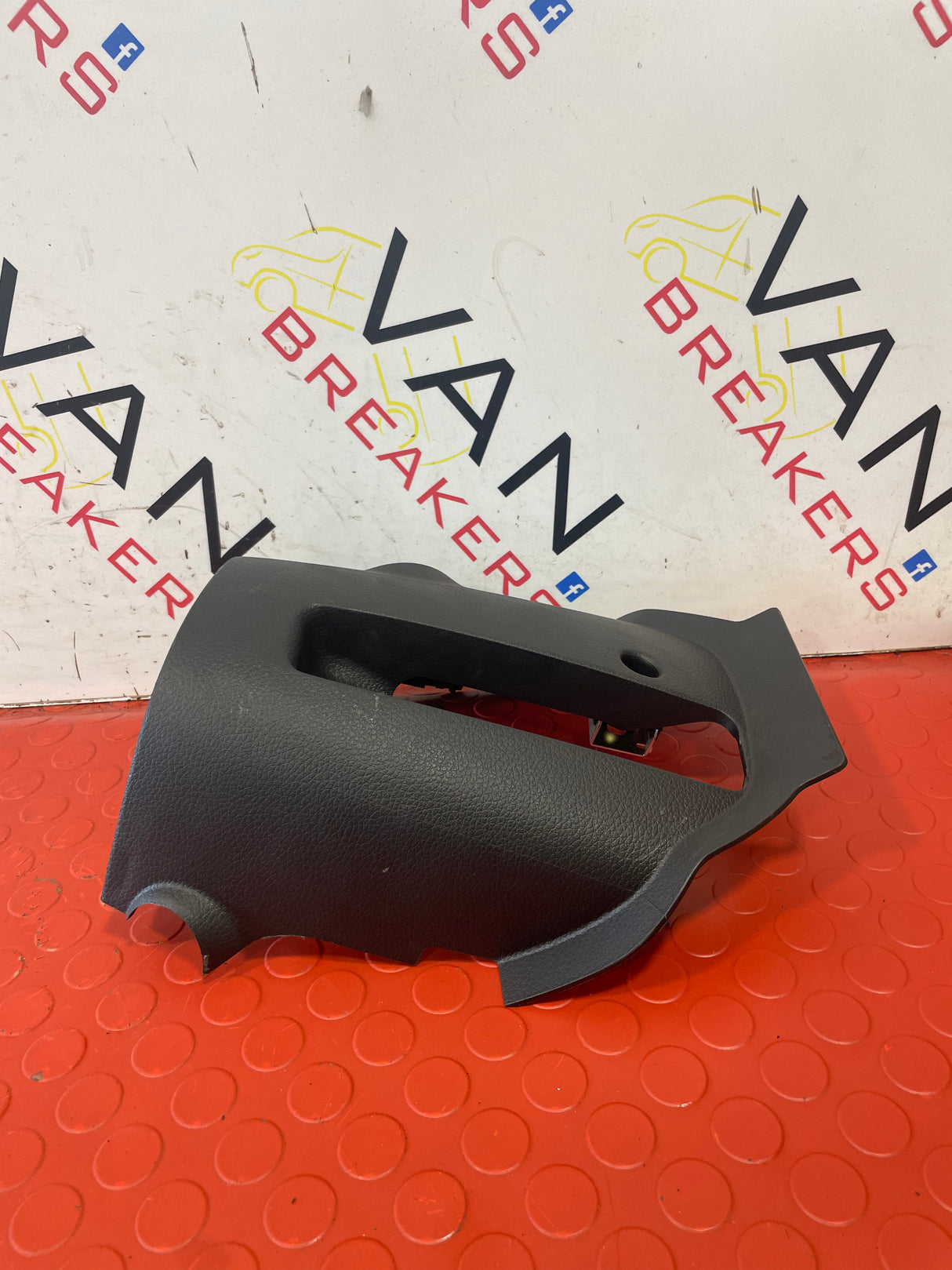 Nissan Navara STEERING COWL TRIM 2015-2024 P/N 484704KJ0A