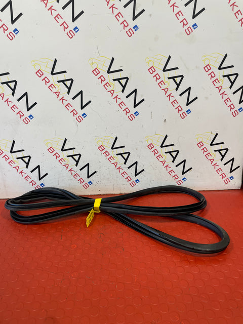 Nissan Navara P/S REAR DOOR RUBBER SEALS P/N 769244JG0A