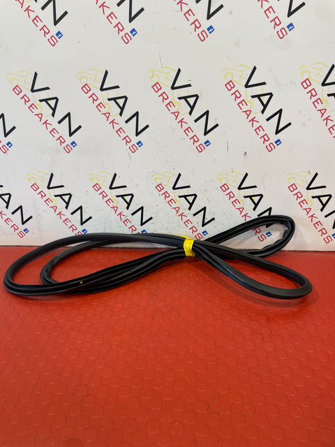 Nissan Navara P/S FRONT DOOR RUBBER SEAL 2015-2024 P/N 823314JG1B