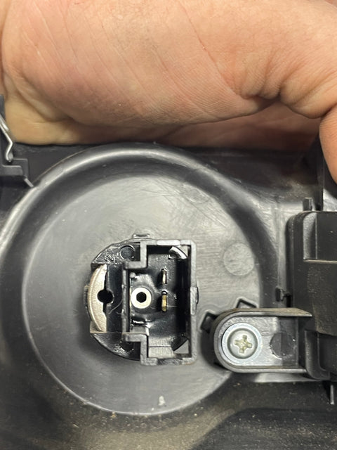 Nissan Navara DRIVETRAIN CONTROL PANEL 2015-2024 P/N 682464KJ0A