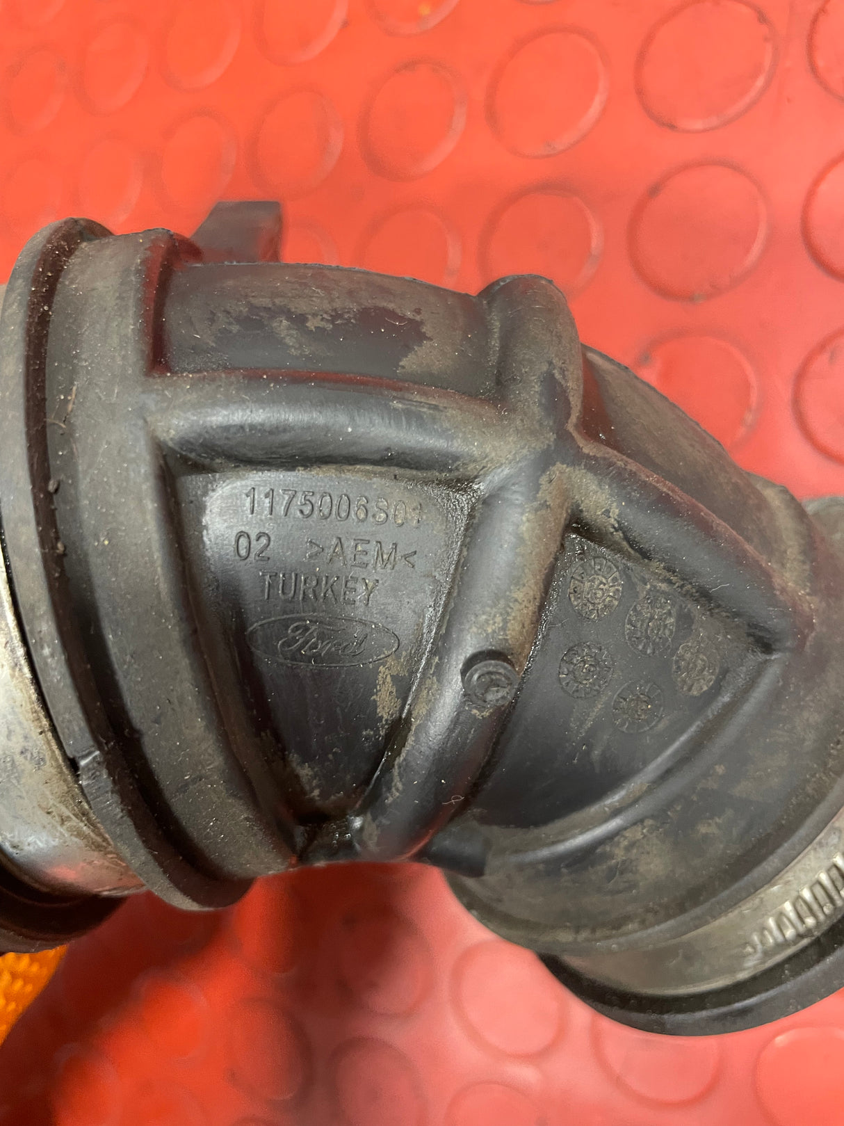 Ford Transit MK8 AIR INTAKE PIPE RWD 2.0 2016-2023 P/N GK319R504AD