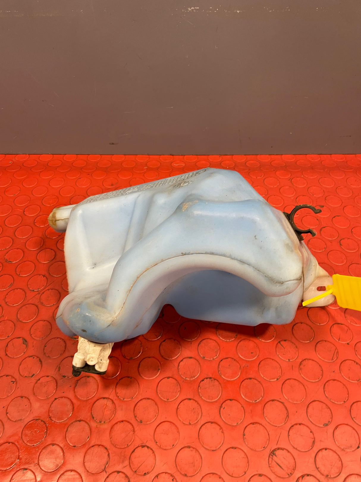 Citroen Berlingo/Peugeot Partner WINDSCREEN WASHER BOTTLE (with Pump) 2008-2018 P/N 9671567680-2