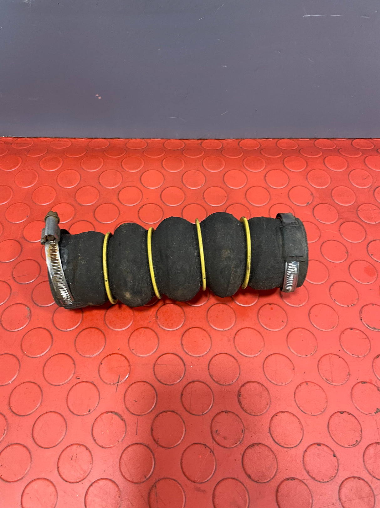 Citroen Dispatch/Peugeot Expert INTERCOOLER HOSE / TURBO HOSE 1.6 2015 P/N 98733T01 / 9686000180