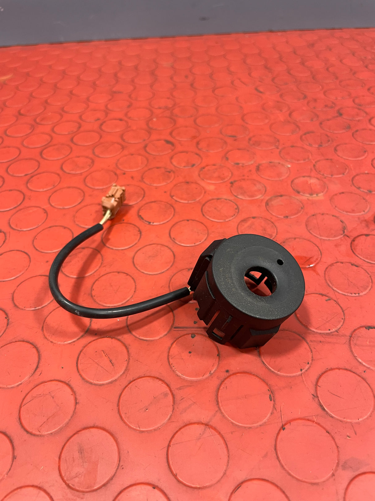 Citroen Berlingo/Peugeot Partner IGNITION KEY RECEIVER 2013-2018 P/N 9663123280