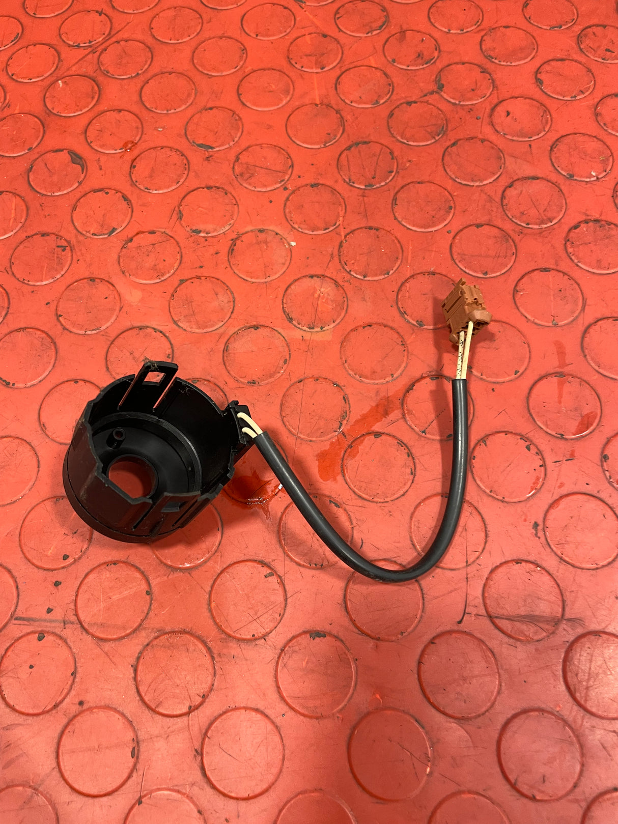 Citroen Berlingo/Peugeot Partner IGNITION KEY RECEIVER 2013-2018 P/N 9663123280