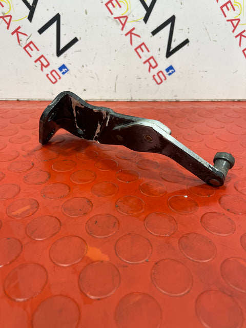 Ford Transit SIDE DOOR SLIDING ROLLER BOTTOM MK7 P/N YC15V25000AH