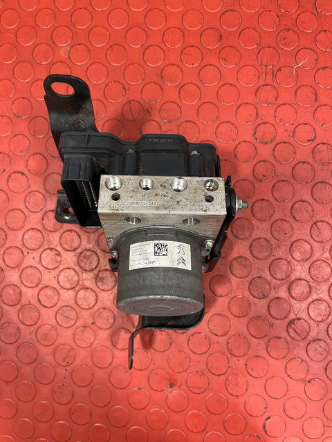 Citroen Berlingo/Peugeot Partner/Vauxhall Combo/Toyota Proace City ABS PUMP / BRAKE CONTROL MODULE w/ Bracket 2019-2024 P/N 9827551180 / 3330A20009 / 0265956944 / 9845052680