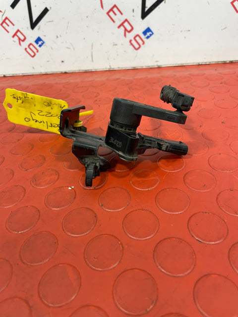 Citroen Berlingo Peugeot Partner HEADLIGHT LEVELING SENSOR AND BRACKET (LEFT SIDE) 2022 P/N9816729980