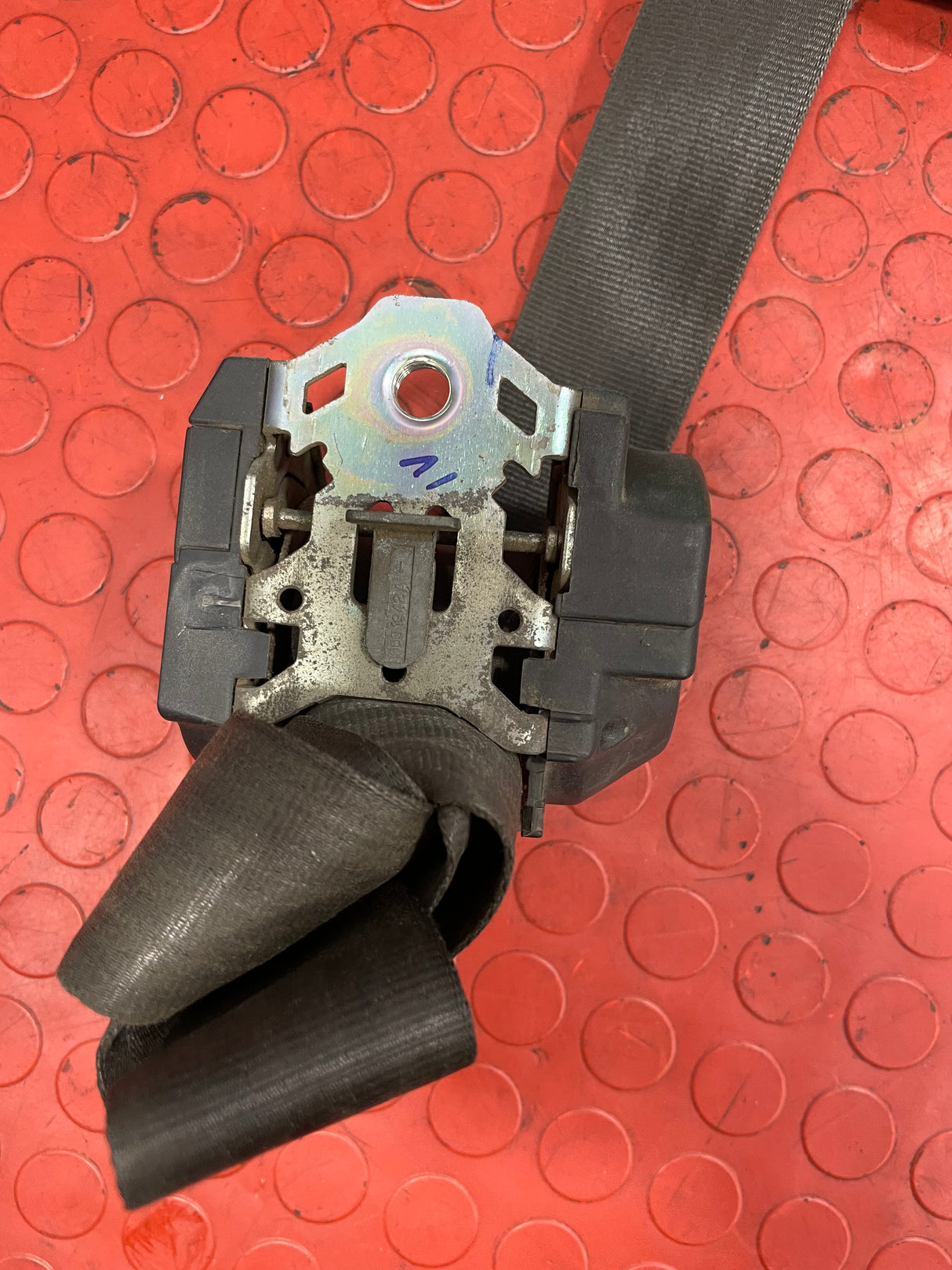 Iveco Daily Van SEAT BELT Front Right Side 2007 P/N 43594D