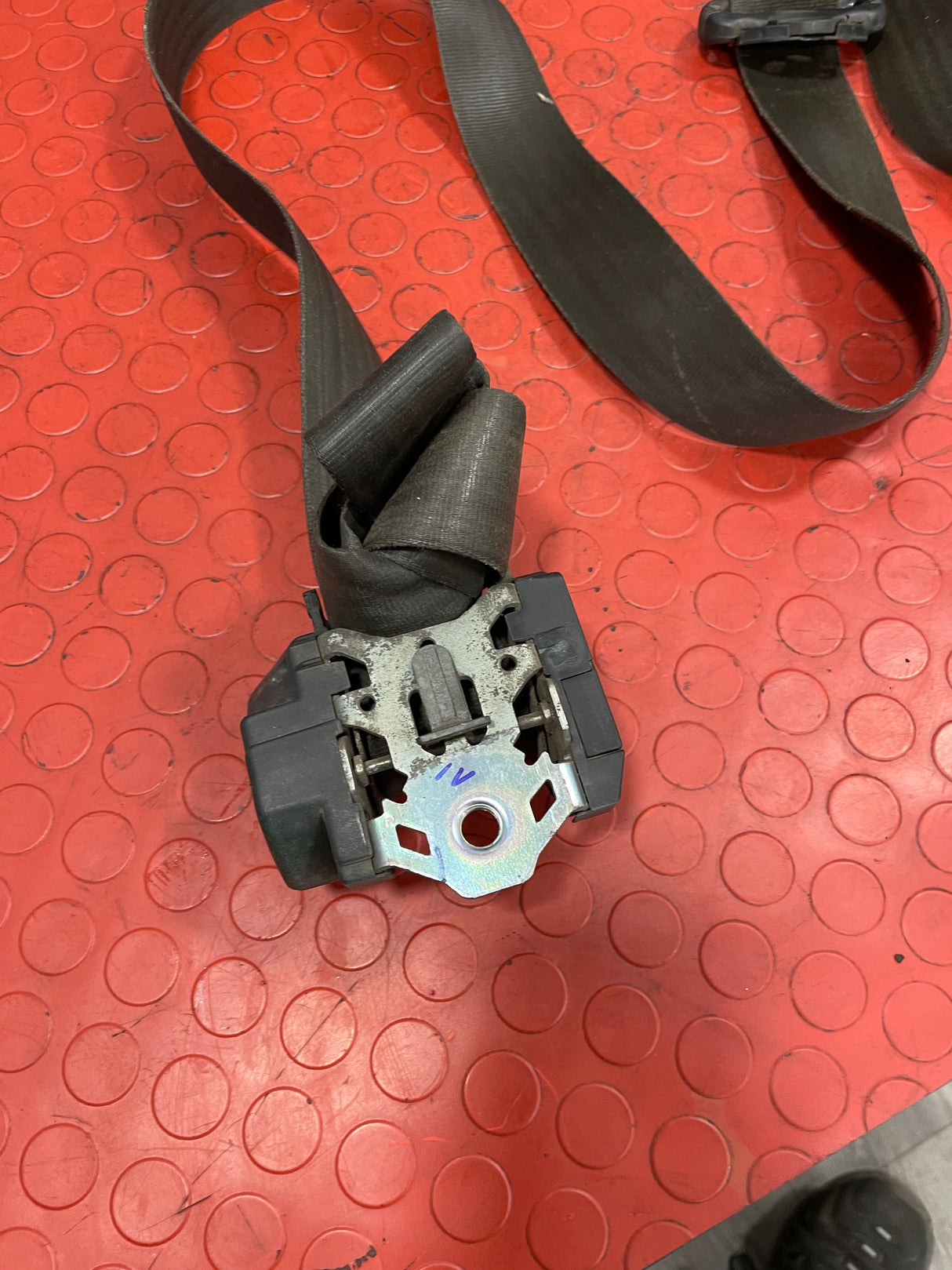 Iveco Daily Van SEAT BELT Front Right Side 2007 P/N 43594D