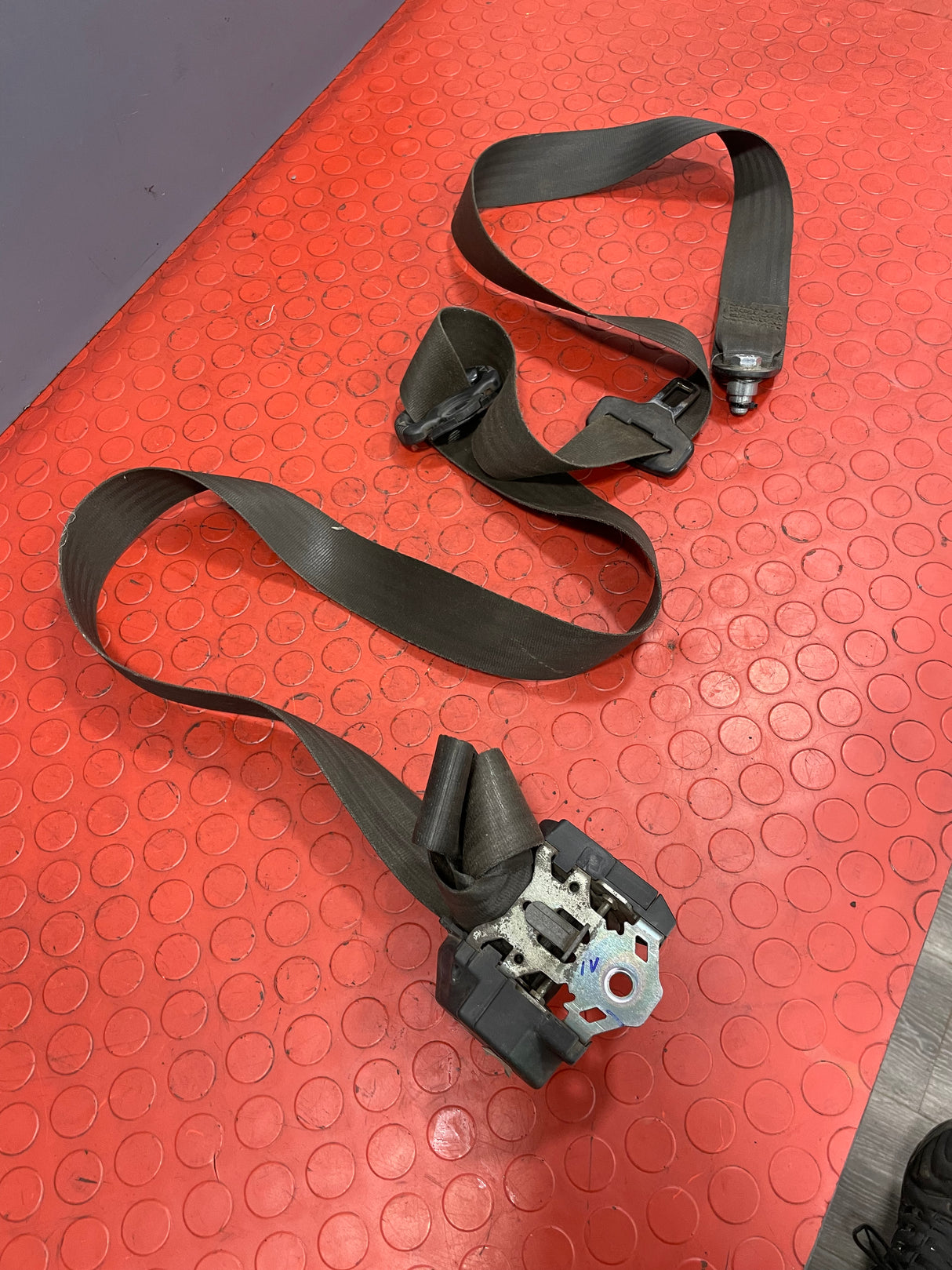 Iveco Daily Van SEAT BELT Front Right Side 2007 P/N 43594D