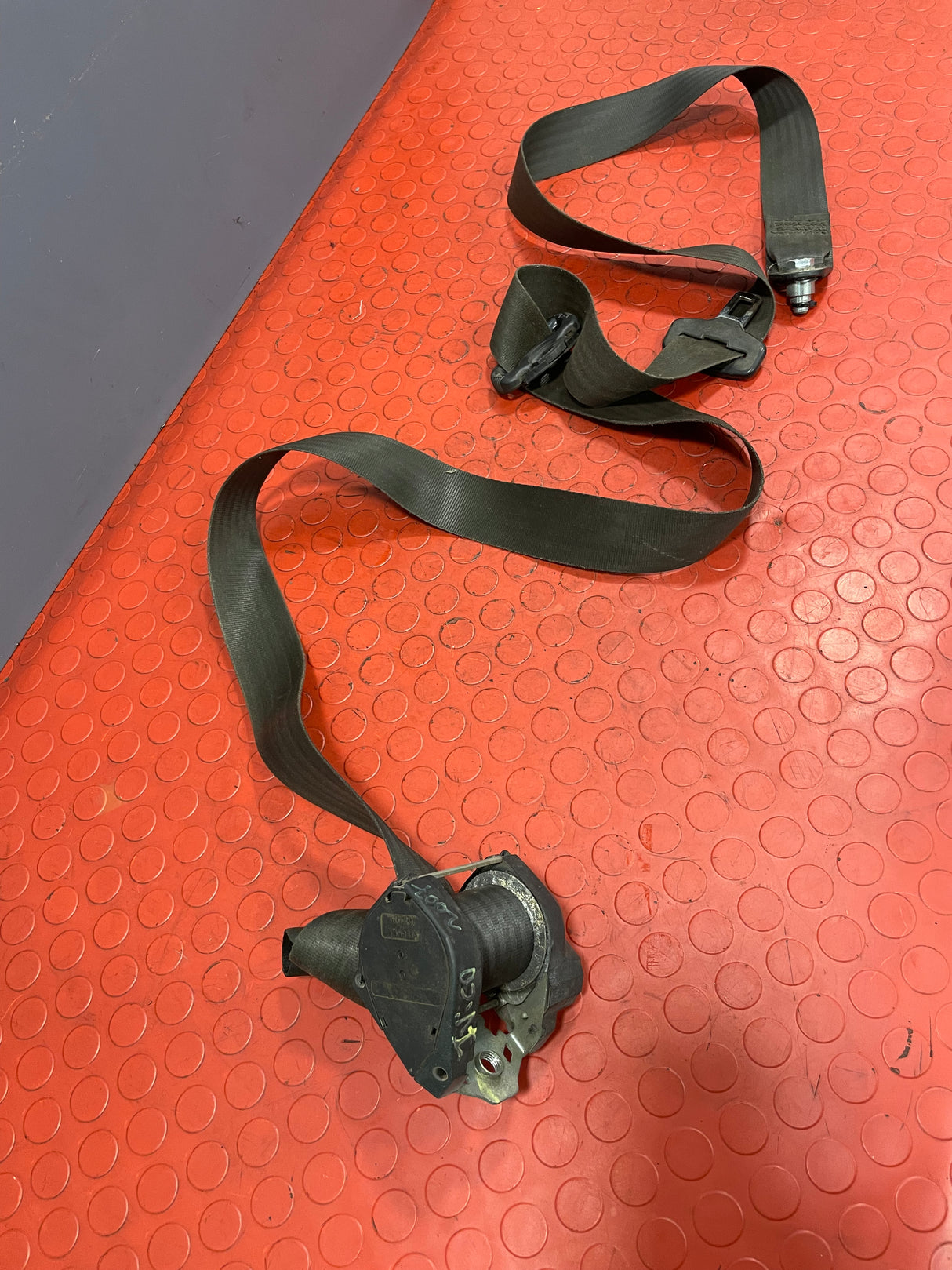 Iveco Daily Van SEAT BELT Front Right Side 2007 P/N 43594D