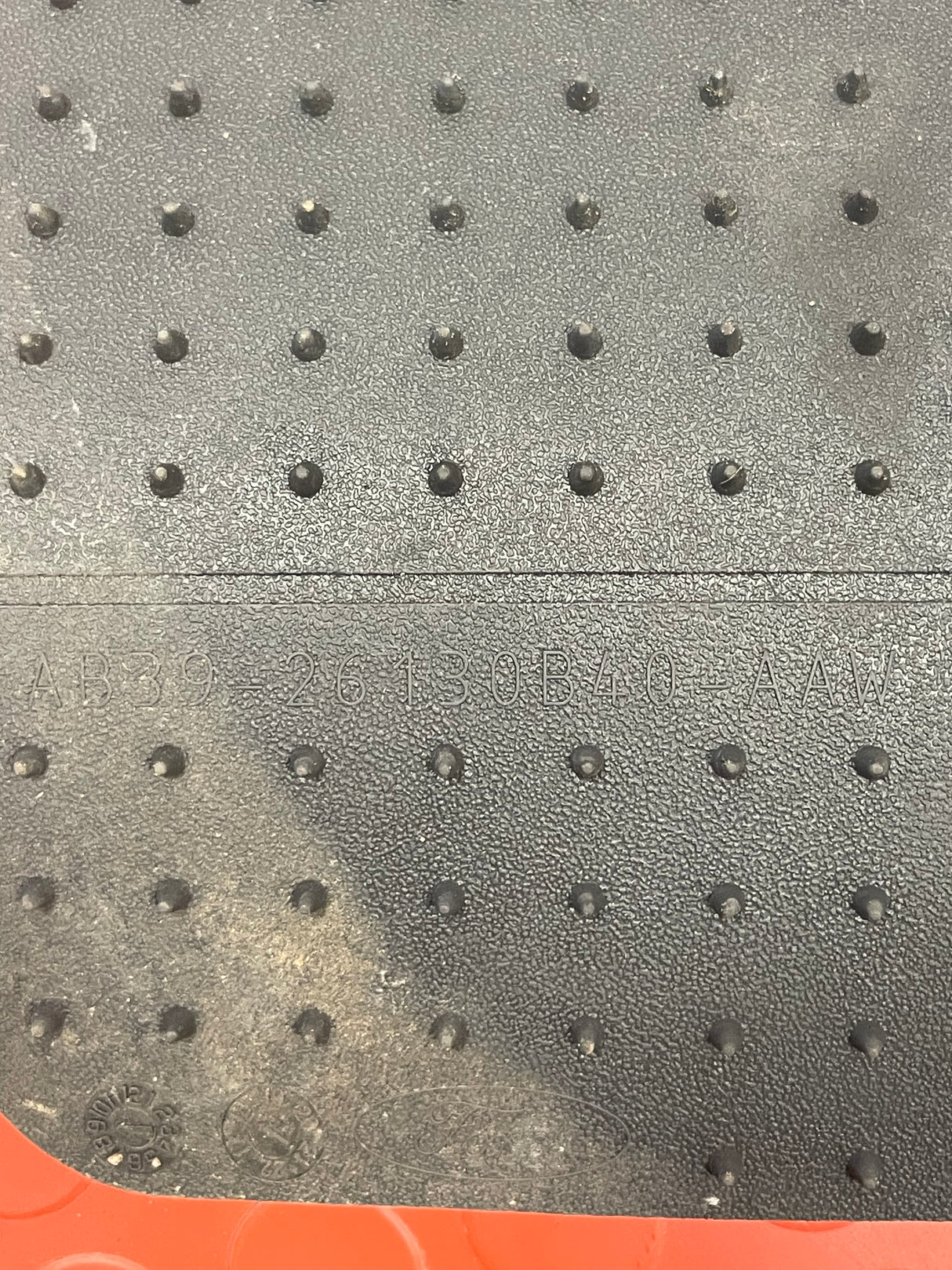 Ford Ranger REAR CENTRAL RUBBER FLOOR MAT 2019-2024 P/N AB3926130B40AAW