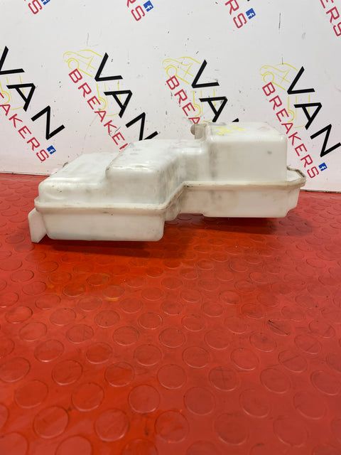 Renault Traffic WINDOW WASHER FLUID RESERVOIR (WITH PUMP) P/N 289100707R