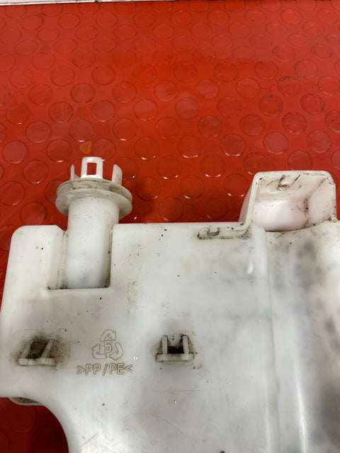 Renault Traffic WINDOW WASHER FLUID RESERVOIR (WITH PUMP) P/N 289100707R