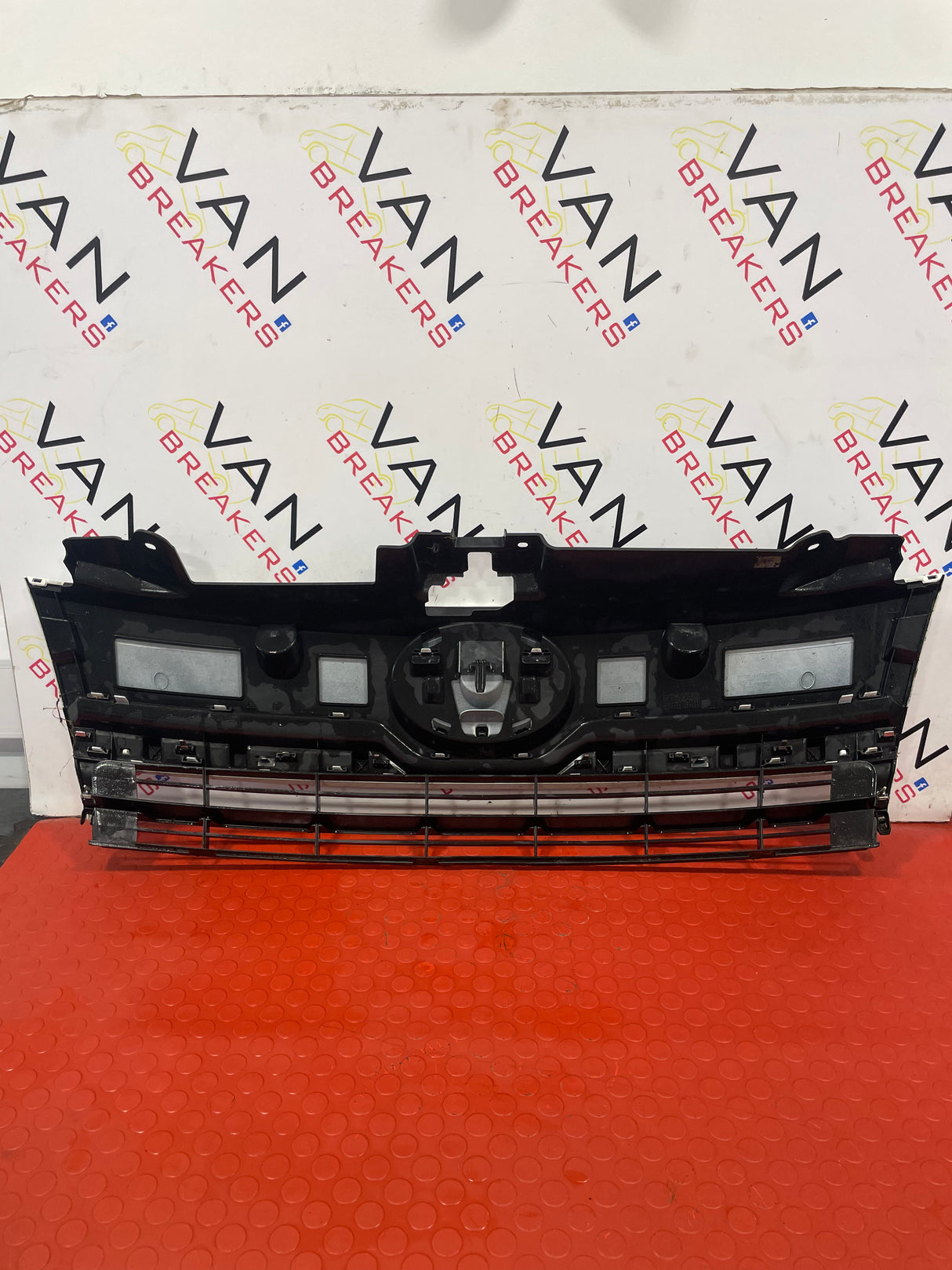 Toyota Proace FRONT GRILL WHITE 2013-2016 P/N 9806434177