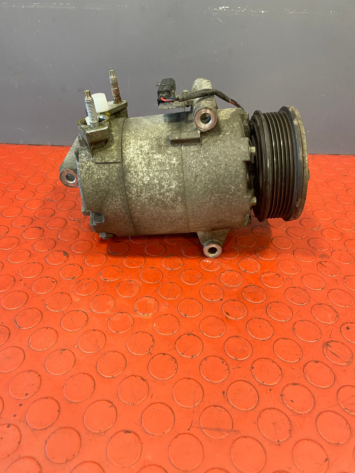 Ford Transit Custom MK8 AIR CON PUMP FWD DIESEL Euro 5 2.2 P/N BK2119D629AE