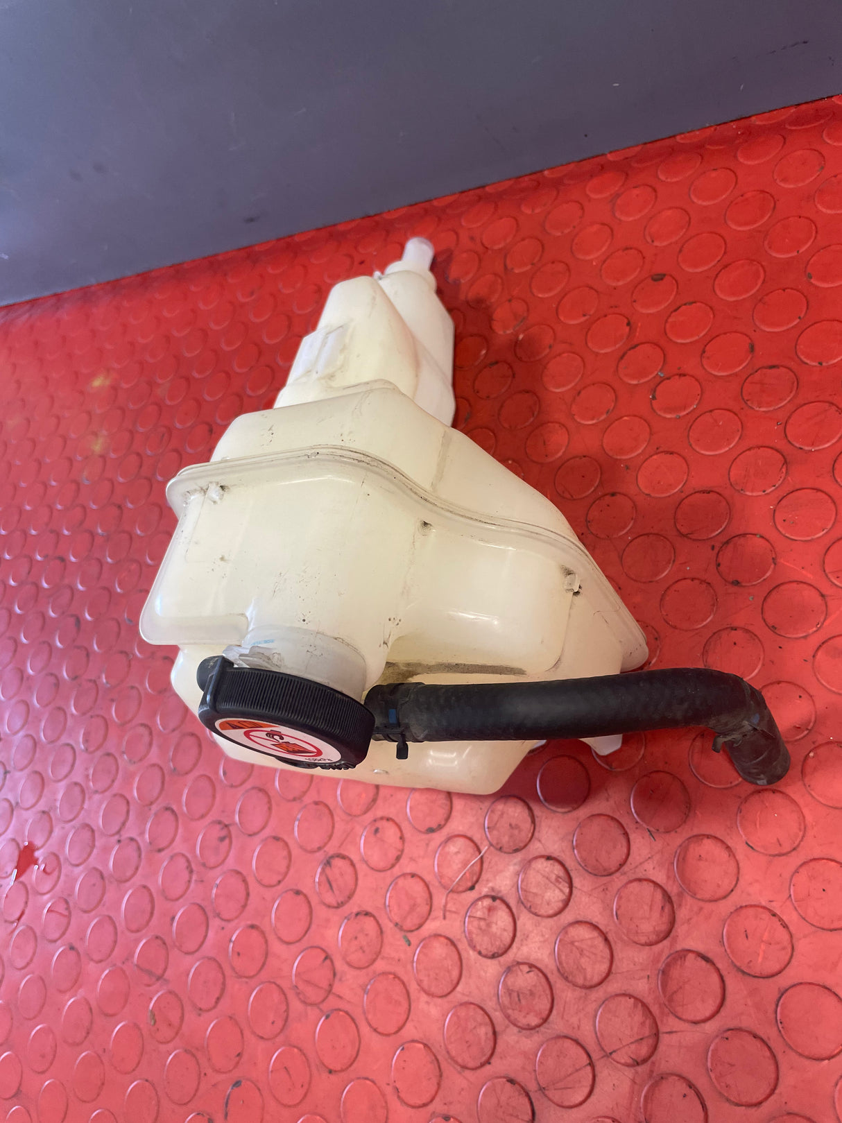 Toyota Hilux COOLANT RESERVOIR/EXPANSION BOTTLE 2016-2023 P/N 166400E010