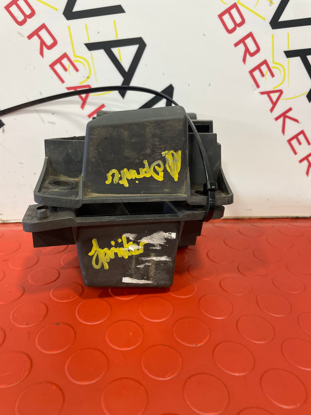 Mercedes Sprinter 906 FRONT BUMPER BRACKETS 2011 P/N A9066850263 A