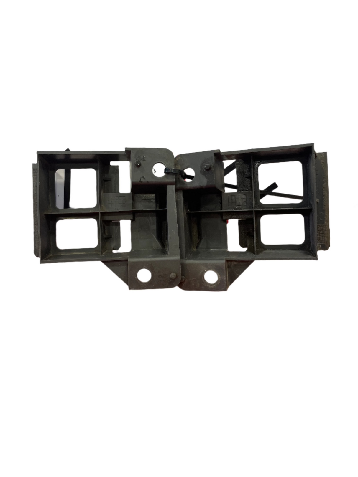 Mercedes Sprinter 906 FRONT BUMPER BRACKETS 2011 P/N A9066850263 A