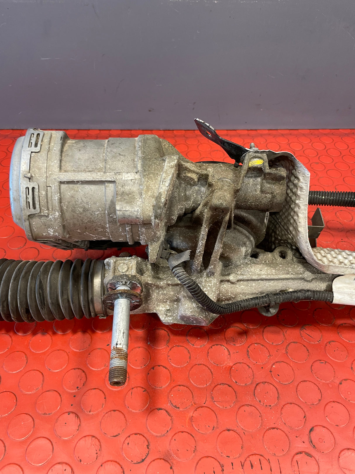 Citroen Berlingo/Peugeot Partner/Vauxhall Combo/Toyota Proace City ELECTRIC POWER STEERING RACK (Damage one joint Arm) 2019-2023 P/N 9824390380 - 2 / 6820000302 / 680000821500 / 690000416400