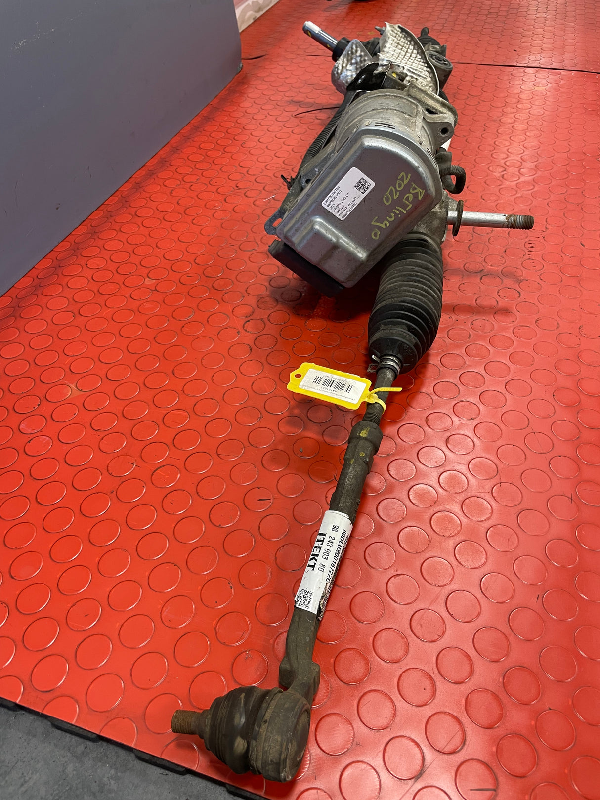 Citroen Berlingo/Peugeot Partner/Vauxhall Combo/Toyota Proace City ELECTRIC POWER STEERING RACK (Damage one joint Arm) 2019-2023 P/N 9824390380 - 2 / 6820000302 / 680000821500 / 690000416400