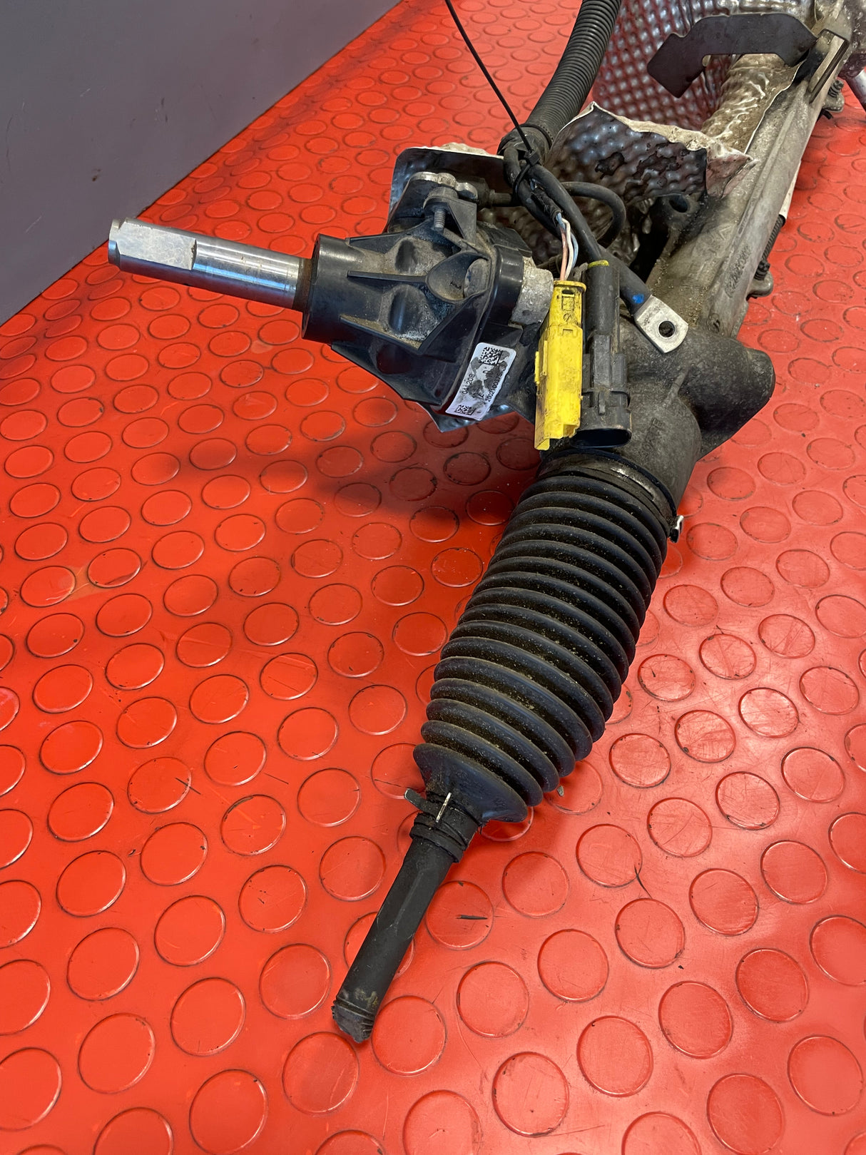 Citroen Berlingo/Peugeot Partner/Vauxhall Combo/Toyota Proace City ELECTRIC POWER STEERING RACK (Damage one joint Arm) 2019-2023 P/N 9824390380 - 2 / 6820000302 / 680000821500 / 690000416400
