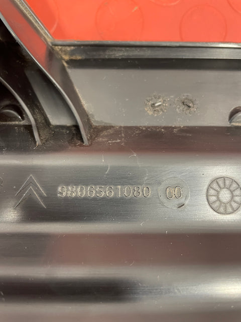 Citroen Berlingo/Peugeot Partner AIR BOX BASE - base only 1.6 2014/2018 P/N 9806561080