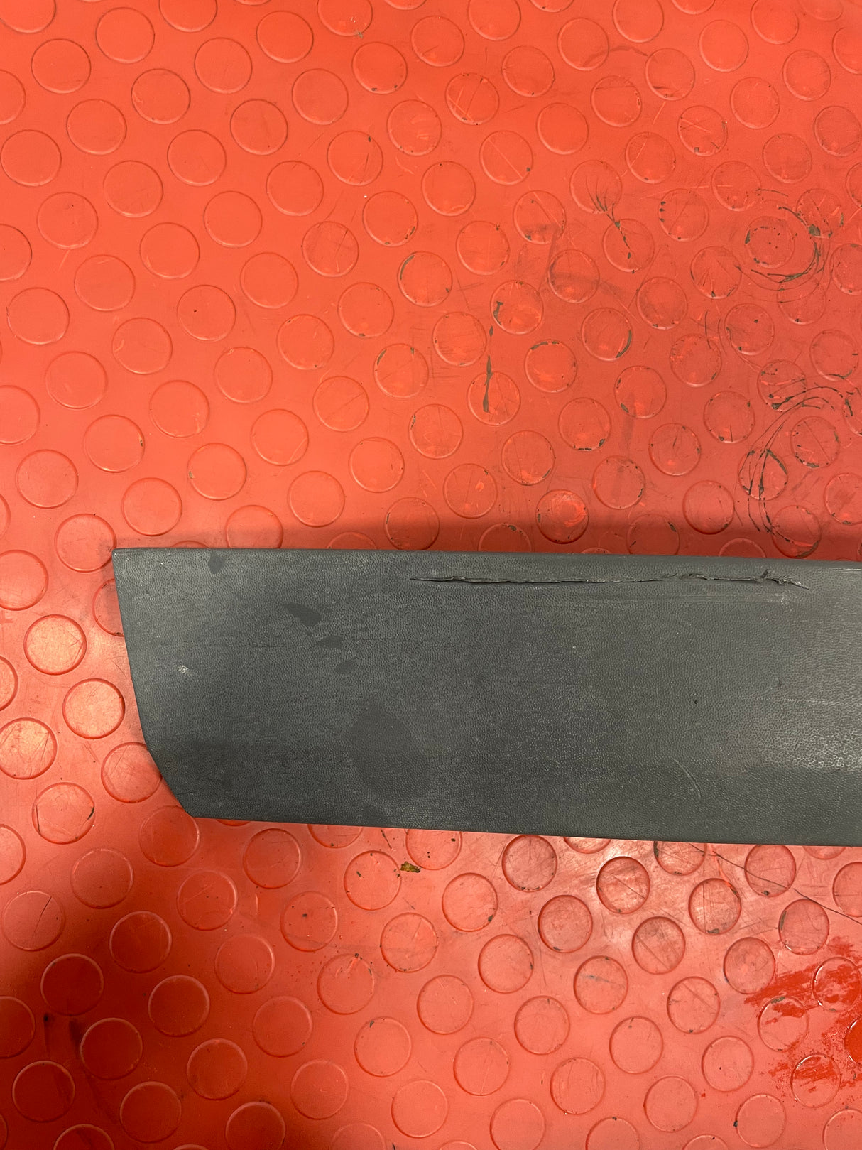 Volkswagen Transporter T5 DRIVER SIDE FRONT BUMPER TRIM 2010-2015 P/N 7H0807718