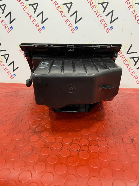 Renault GLOVE COMPARTMENT BLACK P/N 685000045R