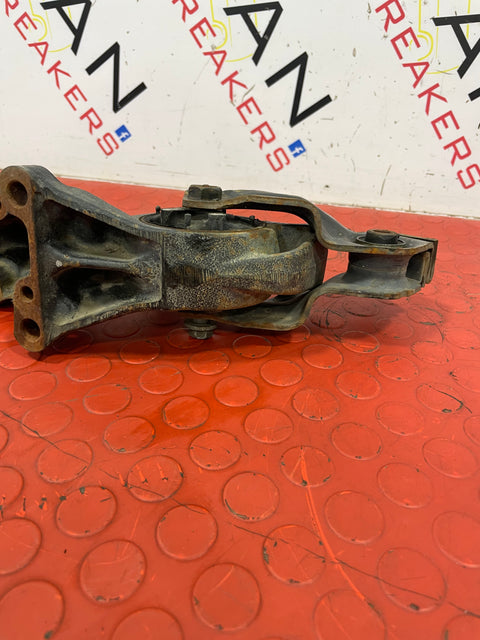 Peugeot Partner/Citroen Berlingo LOWER ENGINE DRIVESHAFT MOUNT 1.6 2008-2018 P/N 9651493280