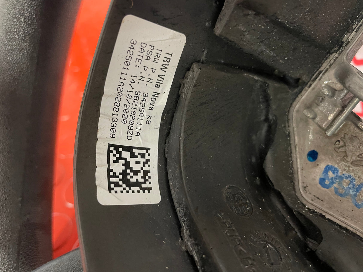 Peugeot Partner/Citroen Berlingo/Vauxhall Combo/Toyota Proace City STEERING WHEEL 2019-2024 P/N 98210209ZD
