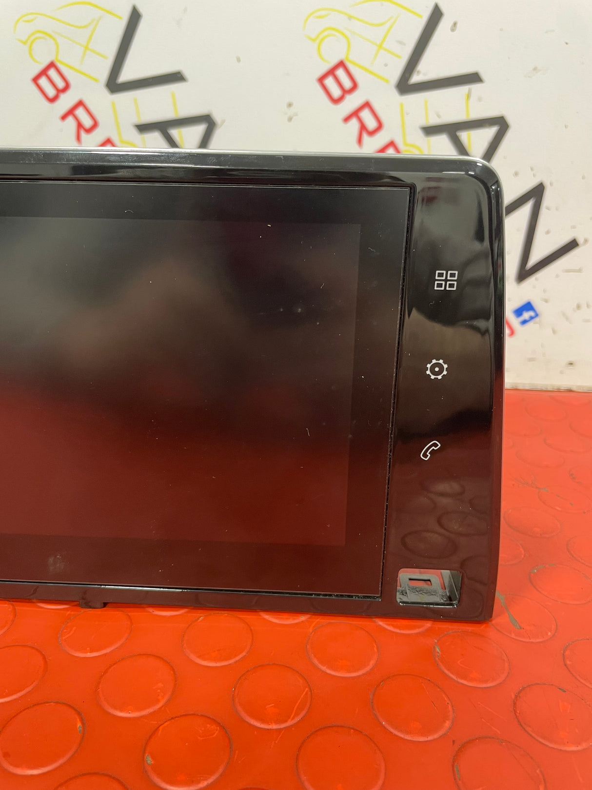 Peugeot Partner/Citroen Berlingo/Vauxhall Combo/Toyota Proace City MULTI-FUNCTION RADIO TOUCH SCREEN 2019-2024 P/N 98345773ZD