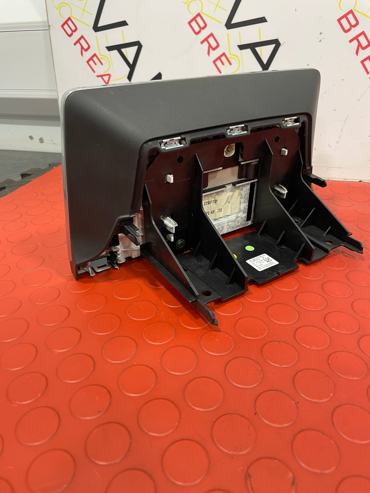 Peugeot Partner/Citroen Berlingo/Vauxhall Combo/Toyota Proace City MULTI-FUNCTION RADIO TOUCH SCREEN 2019-2024 P/N 98345773ZD