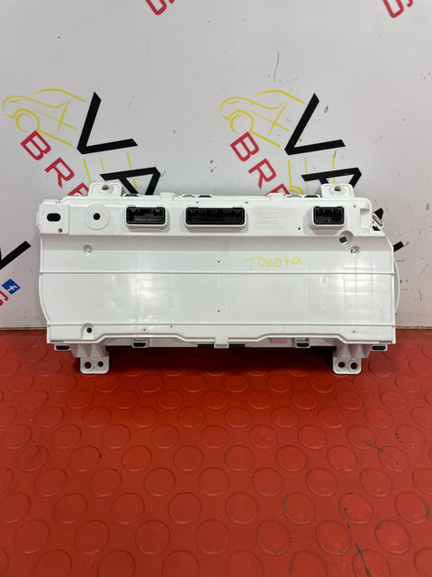 Toyota Hilux DASH CLOCKS INSTRUMENT CLUSTER PANEL 2016-2020 (CRACKED GLASS) P/N 83800FFC30A