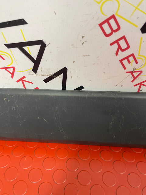 Ford Transit Custom DRIVERS SIDE SLIDING DOOR MOULD (SCRATCHED) 2014-2019 P/N BK2129076ABW